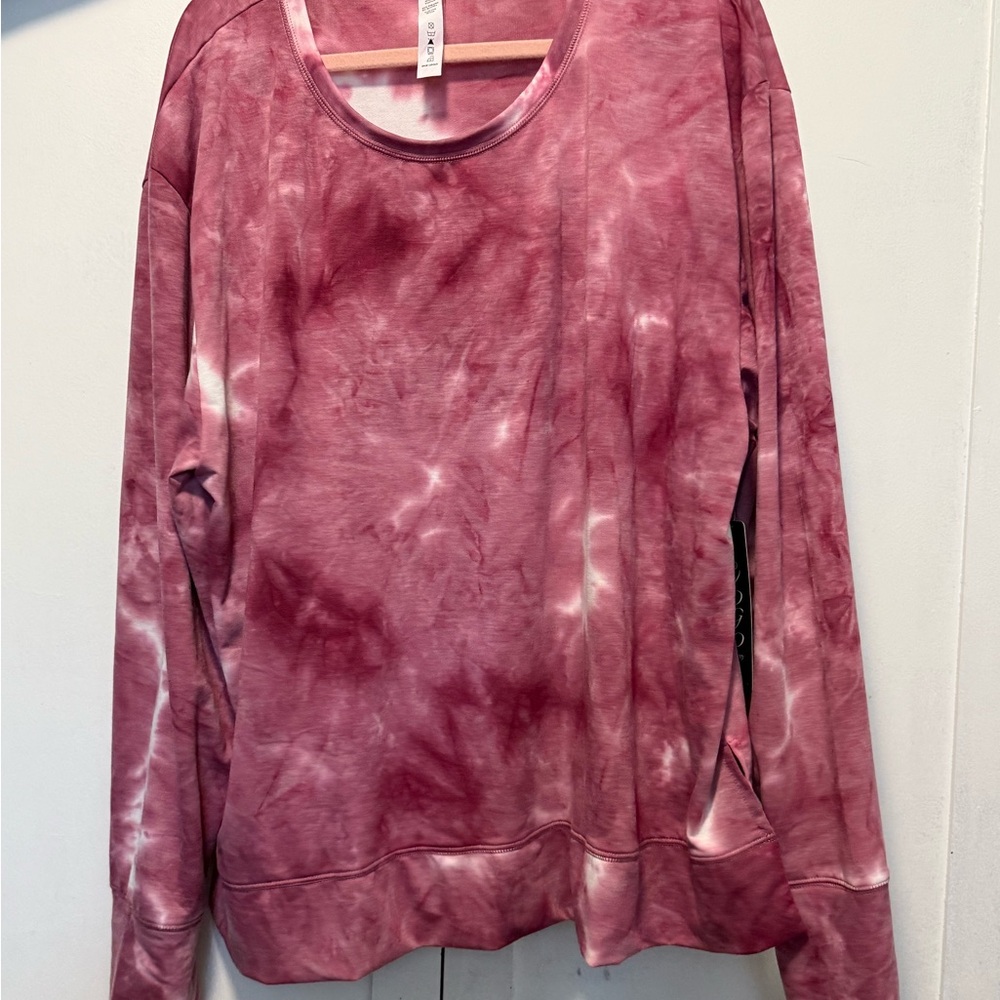 VOGO Athletica Maroon Tie-Dye Sweatshirt